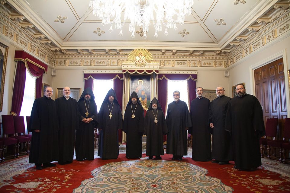 Ruhani Meclis: Gergin ortamı üzüntüyle karşılıyoruz